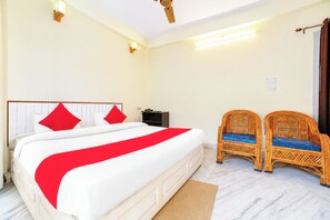 Soundproofing, free WiFi - Hotel The Garima Ujjain (Ujjain)