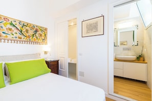 Apartment (3 Bedrooms) - De Sangro Suite by Napoliapartments (Naples)