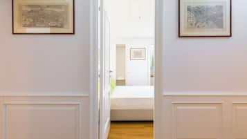 3 habitaciones y ropa de cama