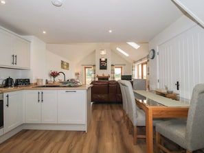 Interior - Chestnut Barn (Shrewsbury)