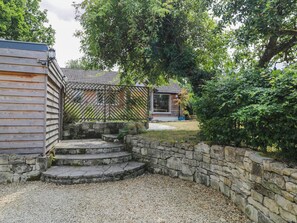 Property grounds - Little Orchard (Salisbury)