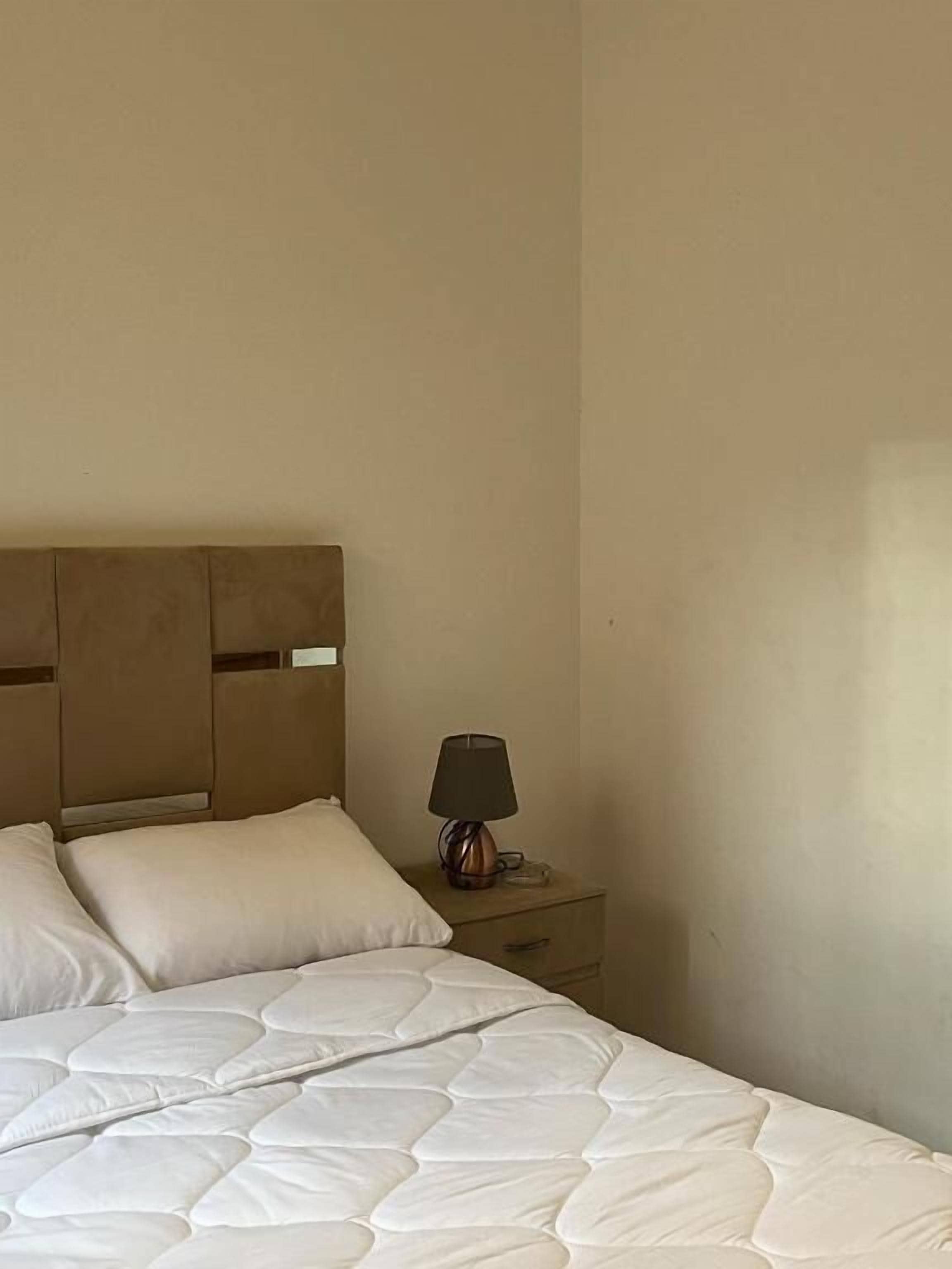 Habitación doble, baño privado, vista al jardín | Wifi gratis 