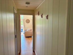 Interior - Lakeside Retreat (Newton Abbot)