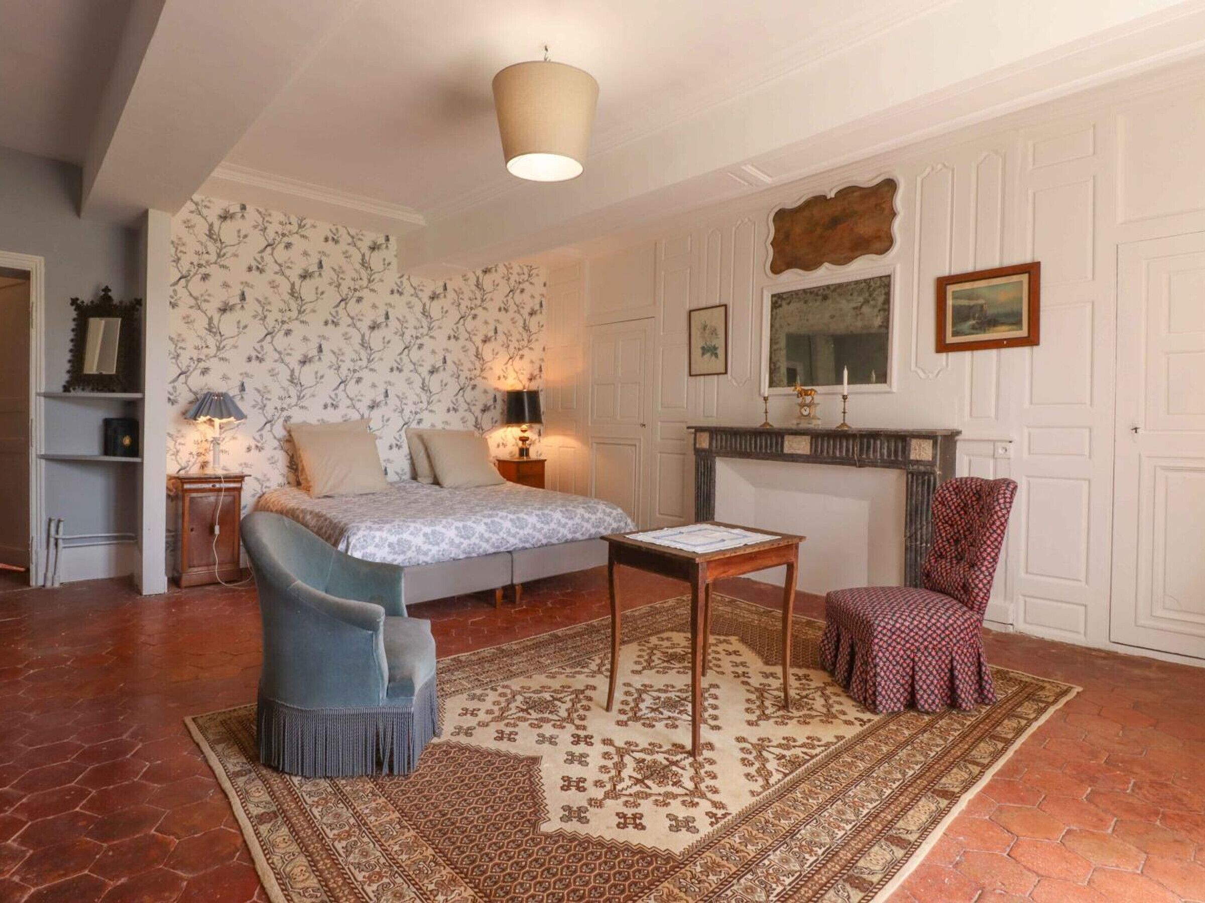 6 bedrooms, WiFi (free)