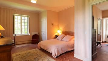 6 habitaciones y wifi gratis