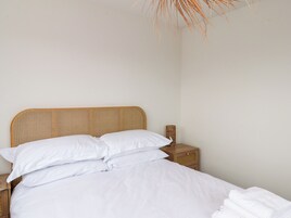 5 dormitorios, wifi gratis, decoración individual