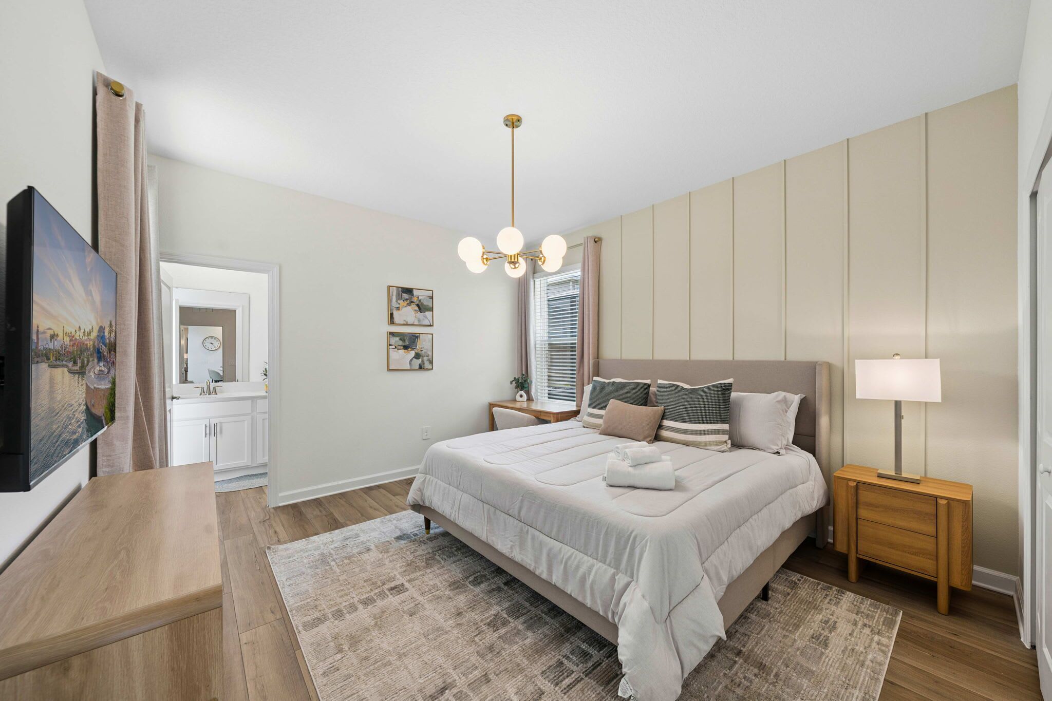 House | 5 bedrooms, high-speed internet