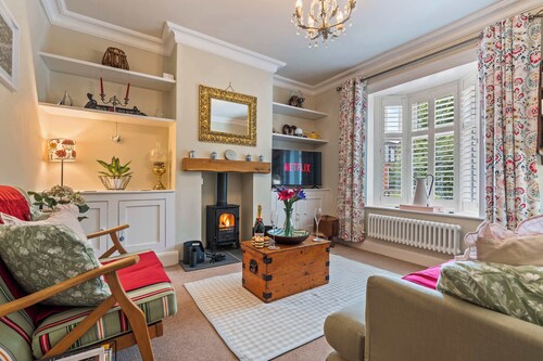 Charming 2-bed Home Away From Home in Nantwich