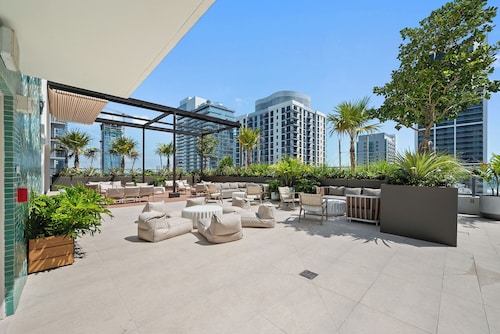 The Crosby Balcony Studio Palermo Home