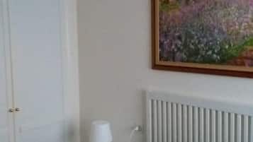 3 dormitorios, tabla de planchar con plancha, wifi y ropa de cama