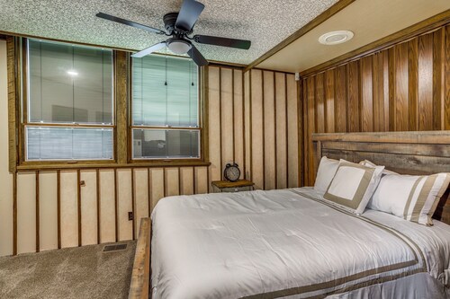 Observation Beehive! Walkable Dtwn Tiffin Apt