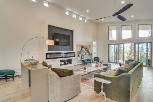 Modern Mountain Hideaway in Fairplay