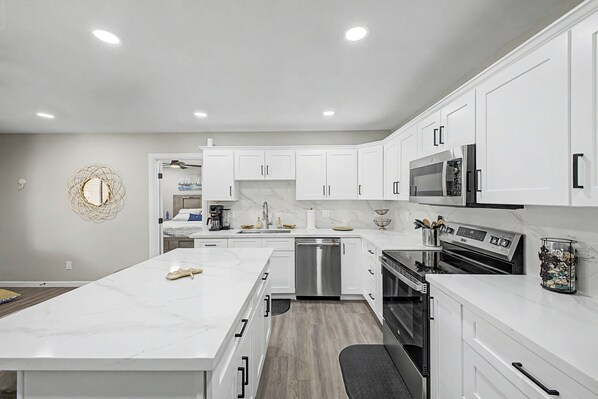 Apartment (1 Bedroom) | Interior - Pool & Hot Tub Access! Superstition Mtn Condo (Apache Junction)