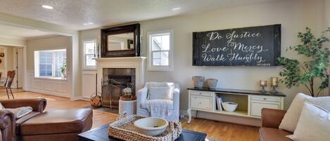 House (Multiple Bedrooms) | Interior