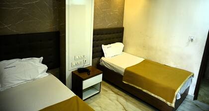 HOTEL GRAND CITY