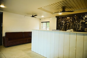 Lobby - HOTEL GRAND CITY (Vijayawada)