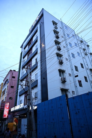 Exterior - HOTEL GRAND CITY (Vijayawada)