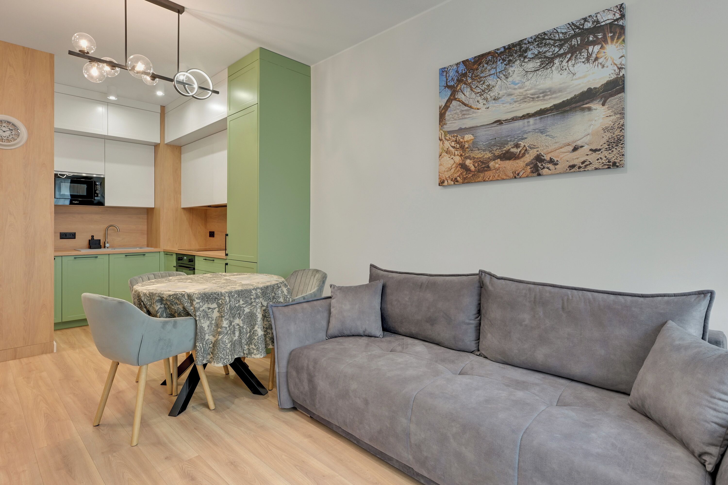 Apartment, Balcony, City View | Living room | Smart TV
