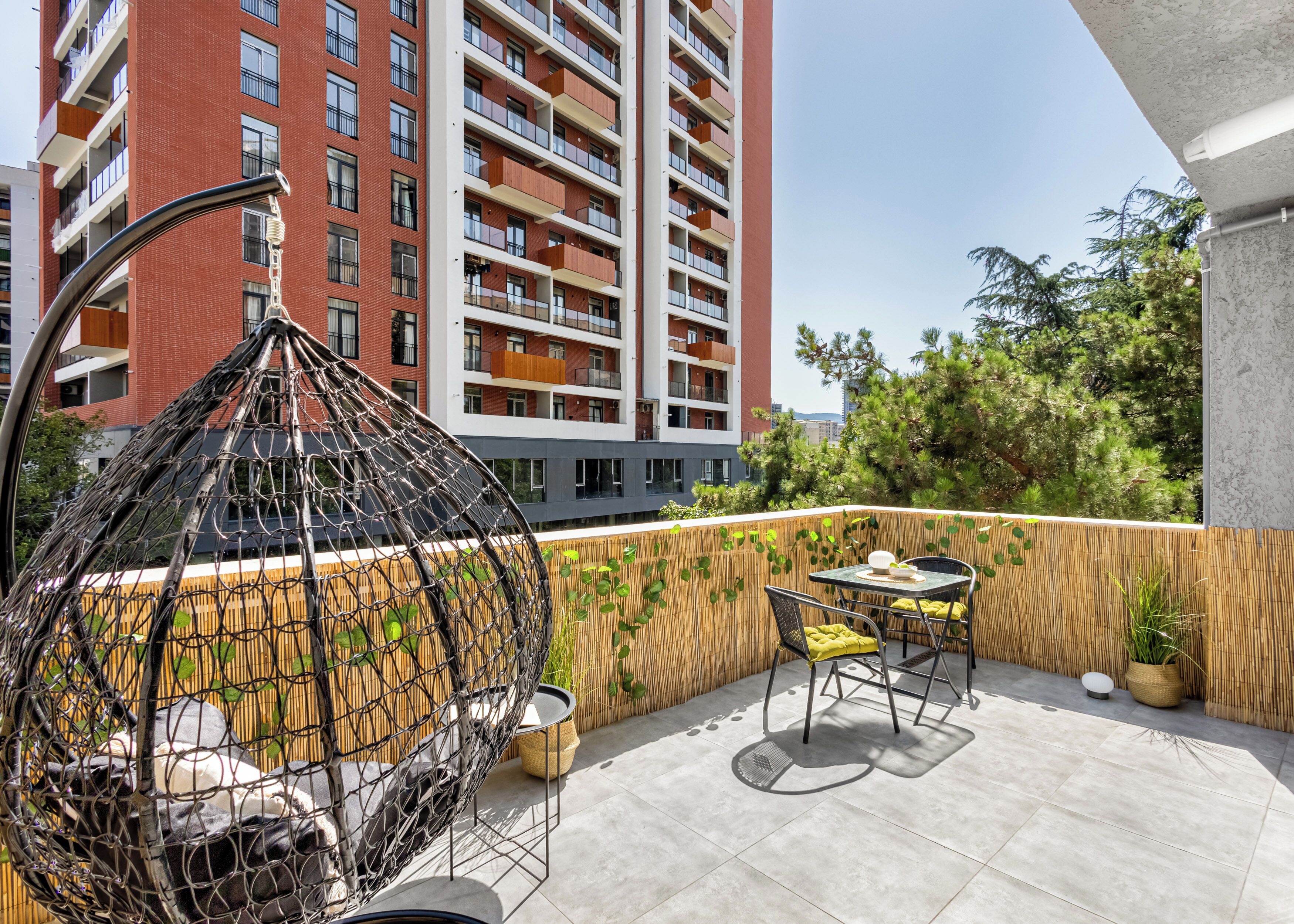 Apartamento, vistas a la ciudad | Restaurante al aire libre
