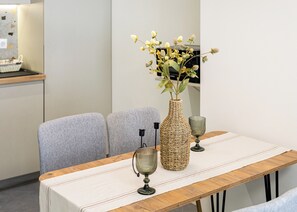 Apartamento, vistas a la ciudad | Restauración