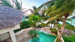 Pool - Villa Kakashki | Beachfront, Pool, and Padel (Yucatán)