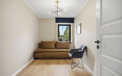 Luxury Pool & Sauna Villa Roiu