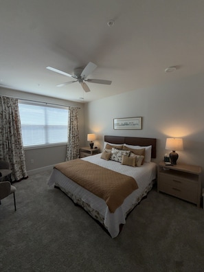 Room - Refined Coastal Condo with Pool near Beach (Rehoboth Beach)