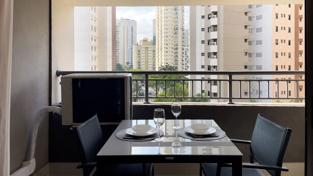Studio | Dining