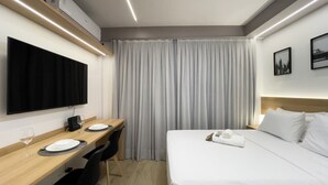 Studio | Blackout curtains, iron/ironing board, free WiFi