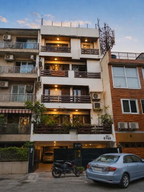 Exterior - Fortune Home Service Apartment E120 3BHK (Delhi)