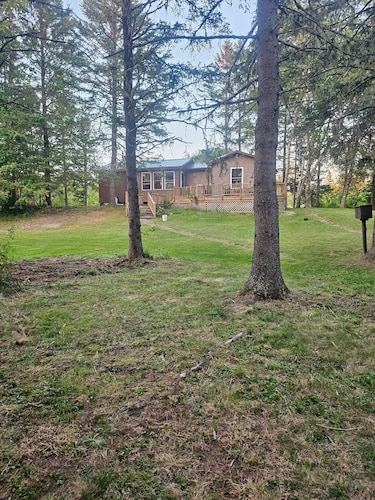Serene 2-bedroom cottage in charming Eastport perfect for relaxing