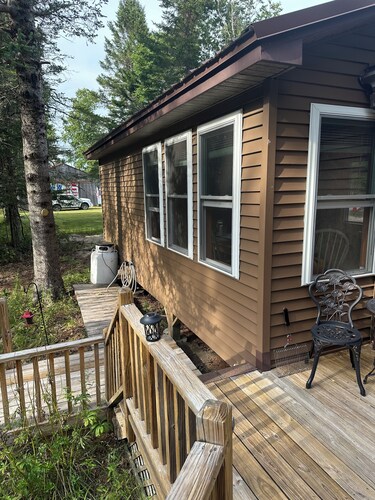 Serene 2-bedroom cottage in charming Eastport perfect for relaxing
