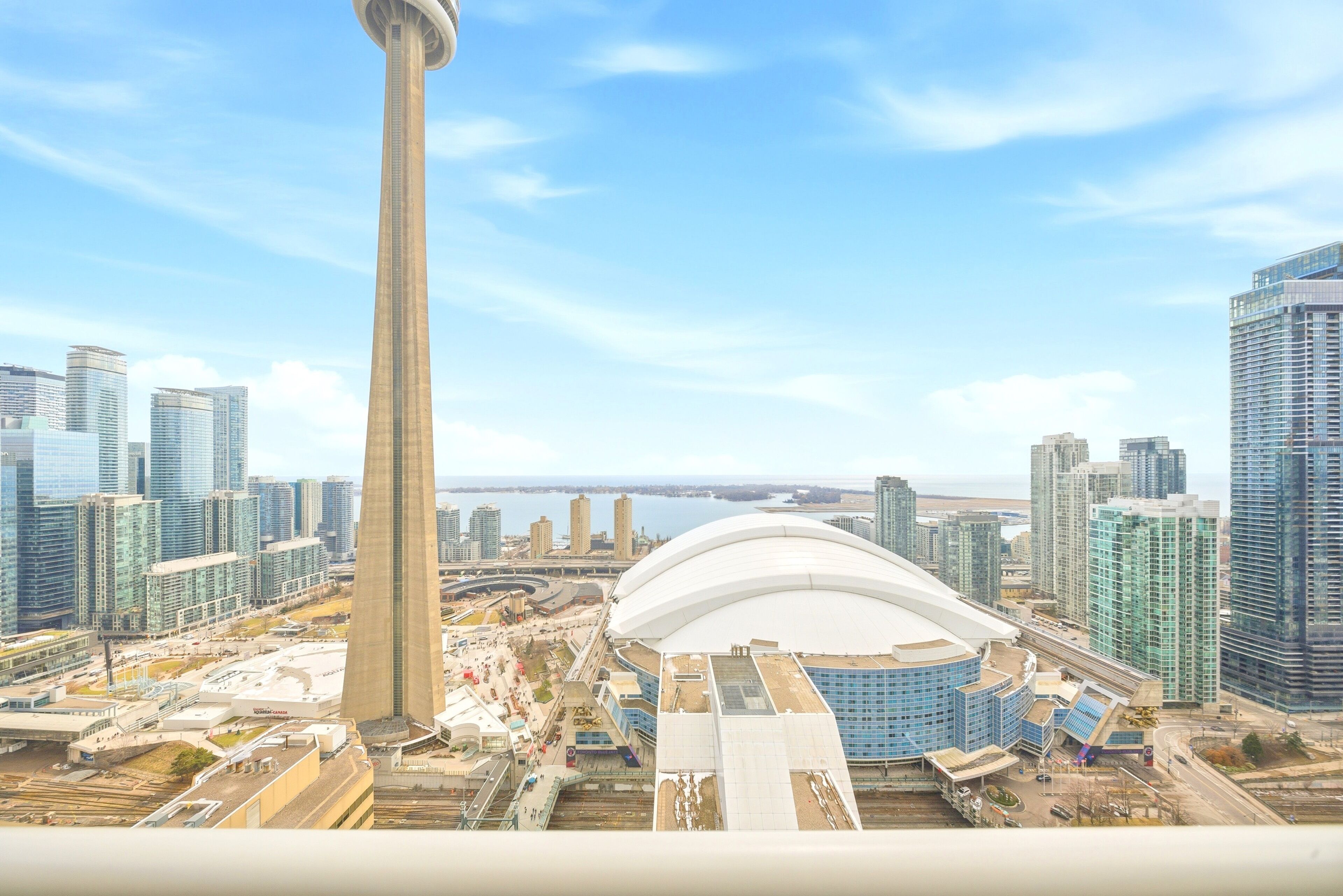 Luxury Condo, 2 Bedrooms, Lake View, Tower | View from property