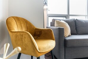 Appart'hôtel Luxe, 3 chambres, vue ville | Coin séjour