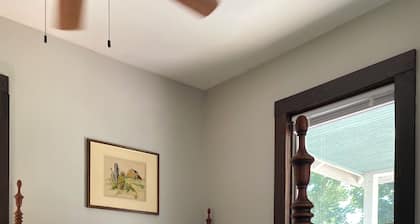 Cozy 3-bedroom cottage in Lincoln