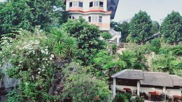 Apartamento, 2 quartos, para fumantes, sacada | Jardim