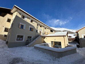 Esterni