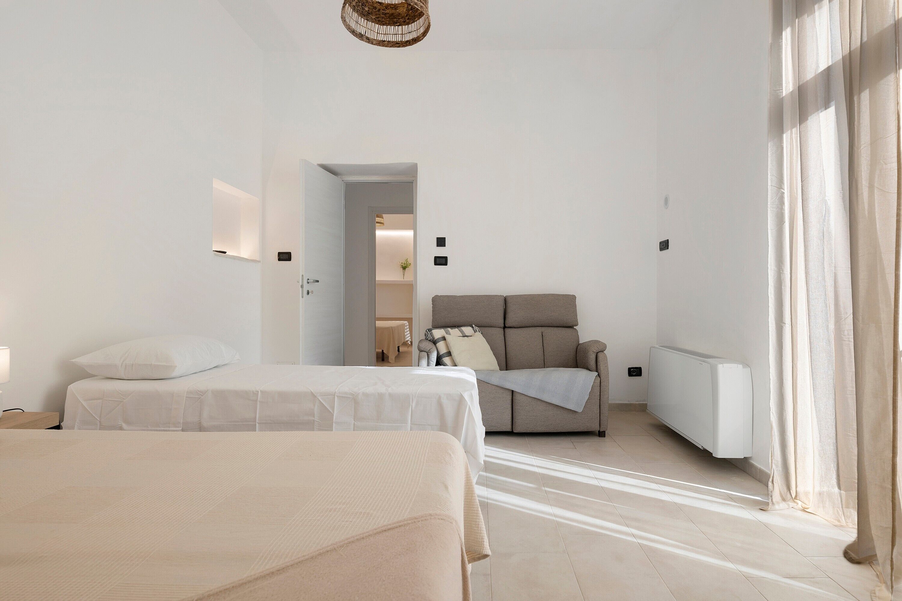 4 bedrooms, WiFi, bed sheets