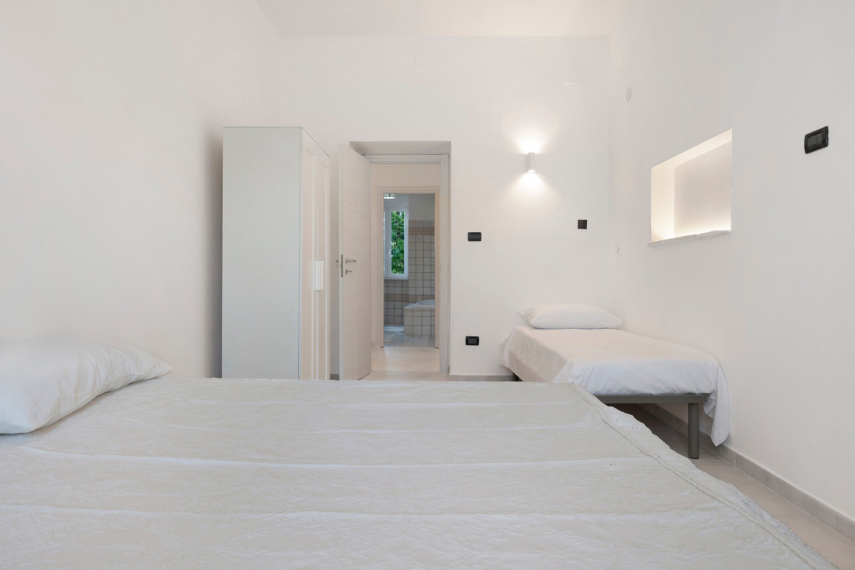 4 camere, Wi-Fi, lenzuola