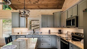 Cabin, 3 Bedrooms | Private kitchen - Tennessee Sunrise 3 Bedroom Cabin (Sevierville)