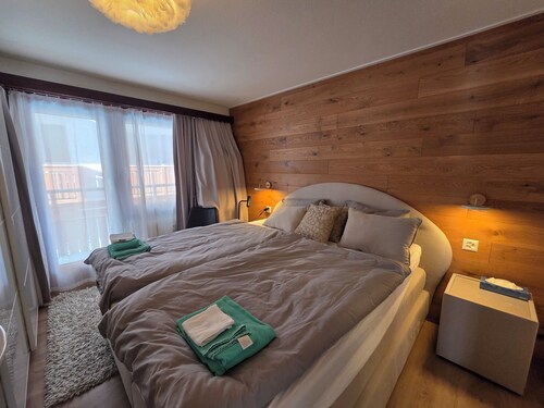 High-quality, stylish furnishings | Mountain views