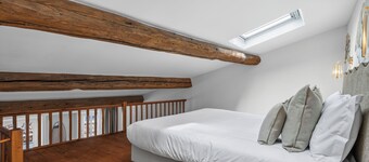 Theava Collection -Citadelle- St Tropez