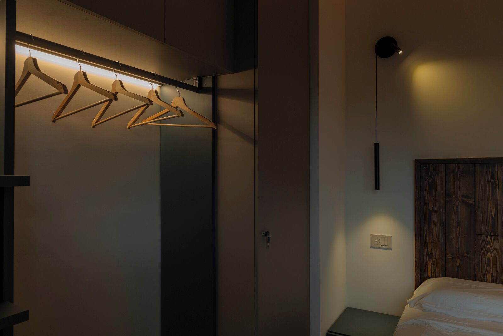 3 slaapkamers, een strijkplank/strijkijzer, wifi, beddengoed
