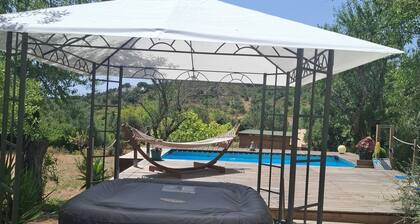 Marvelous Glamping lodge with two bedrooms in charming Loulé for your getaway