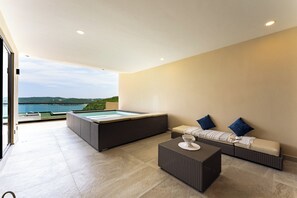 Pool - Main Level 3BR | Oceanview & Private Pool (Huatulco)