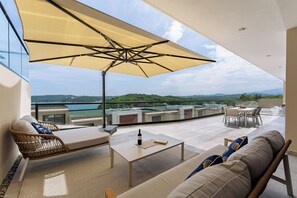 Outdoor dining - Main Level 3BR | Oceanview & Private Pool (Huatulco)