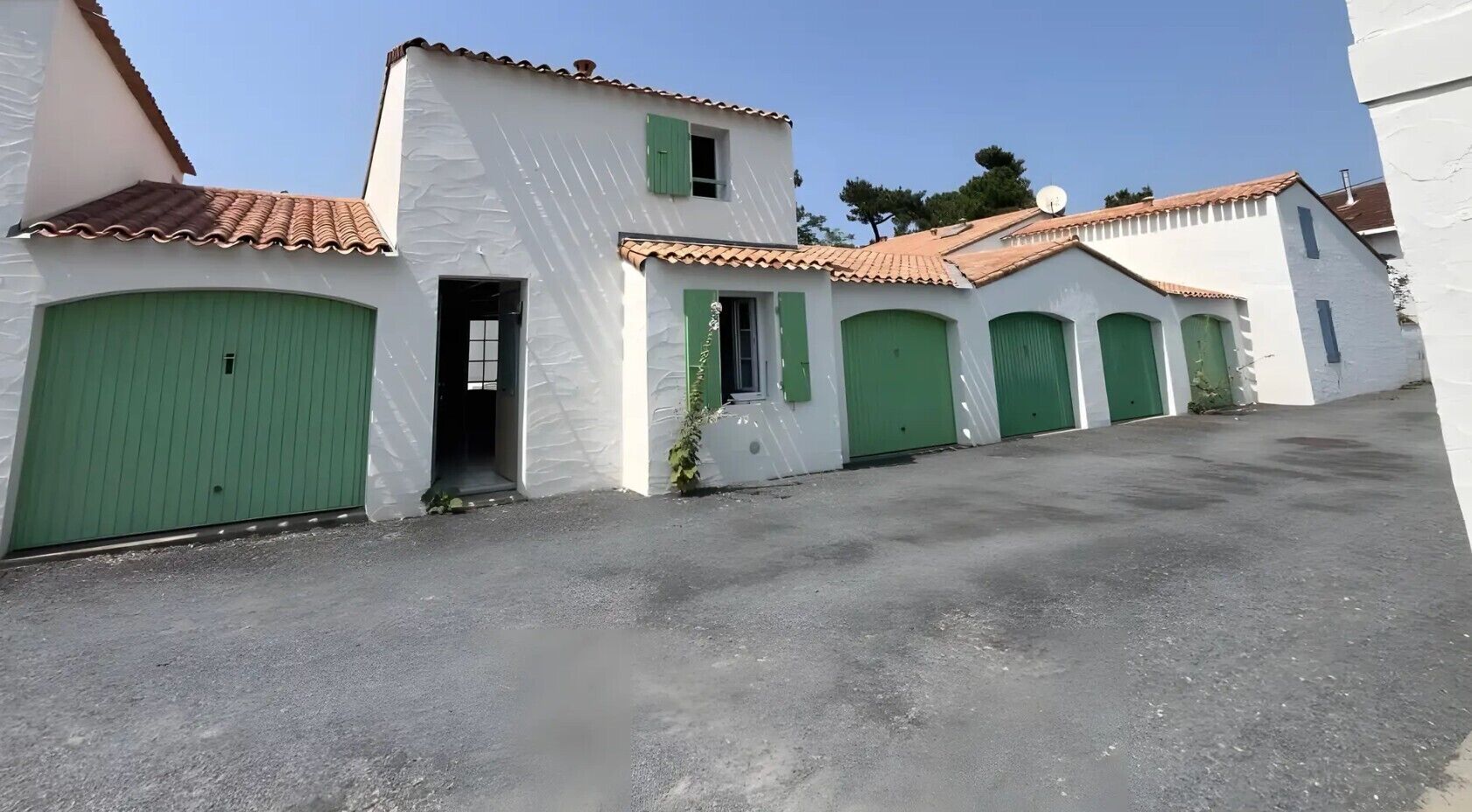 Exterior