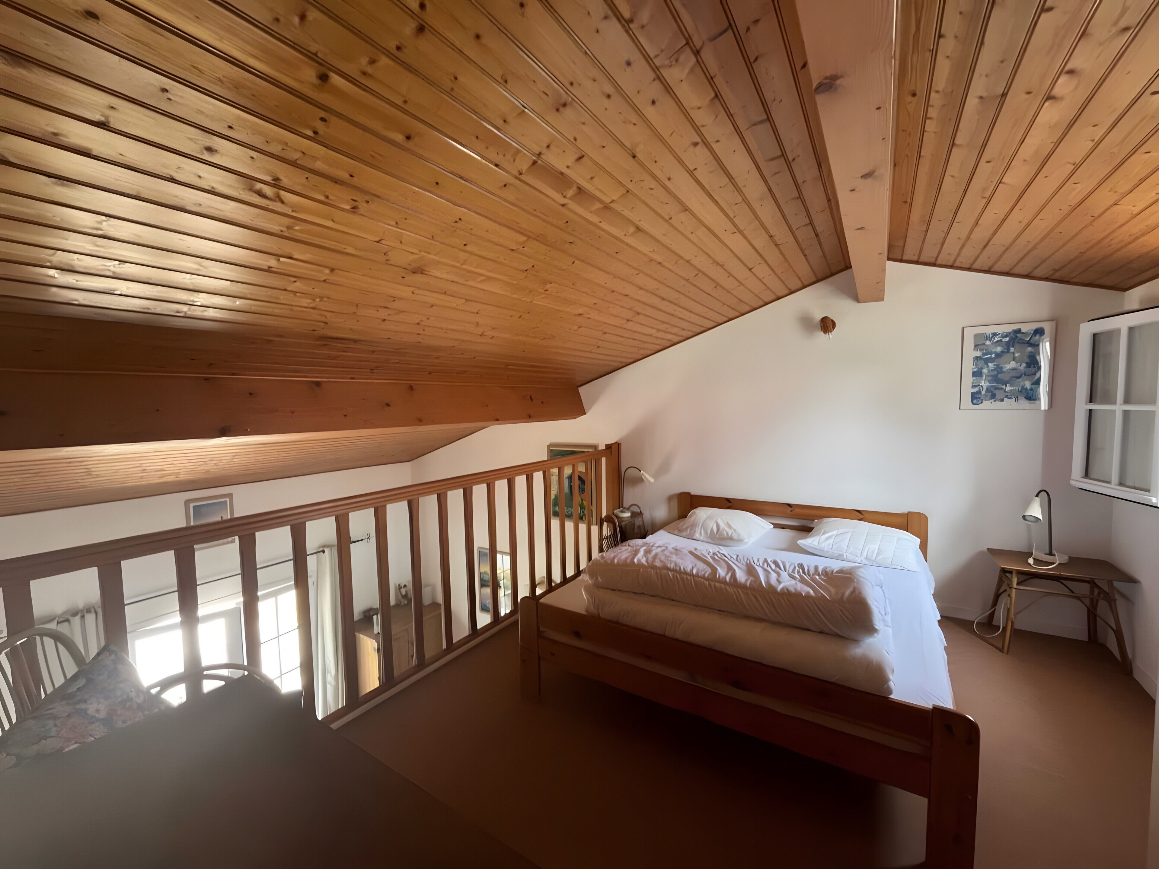 2 chambres, fer et planche à repasser