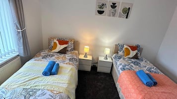 3 間睡房、熨斗/熨衫板、Wi-Fi、床單