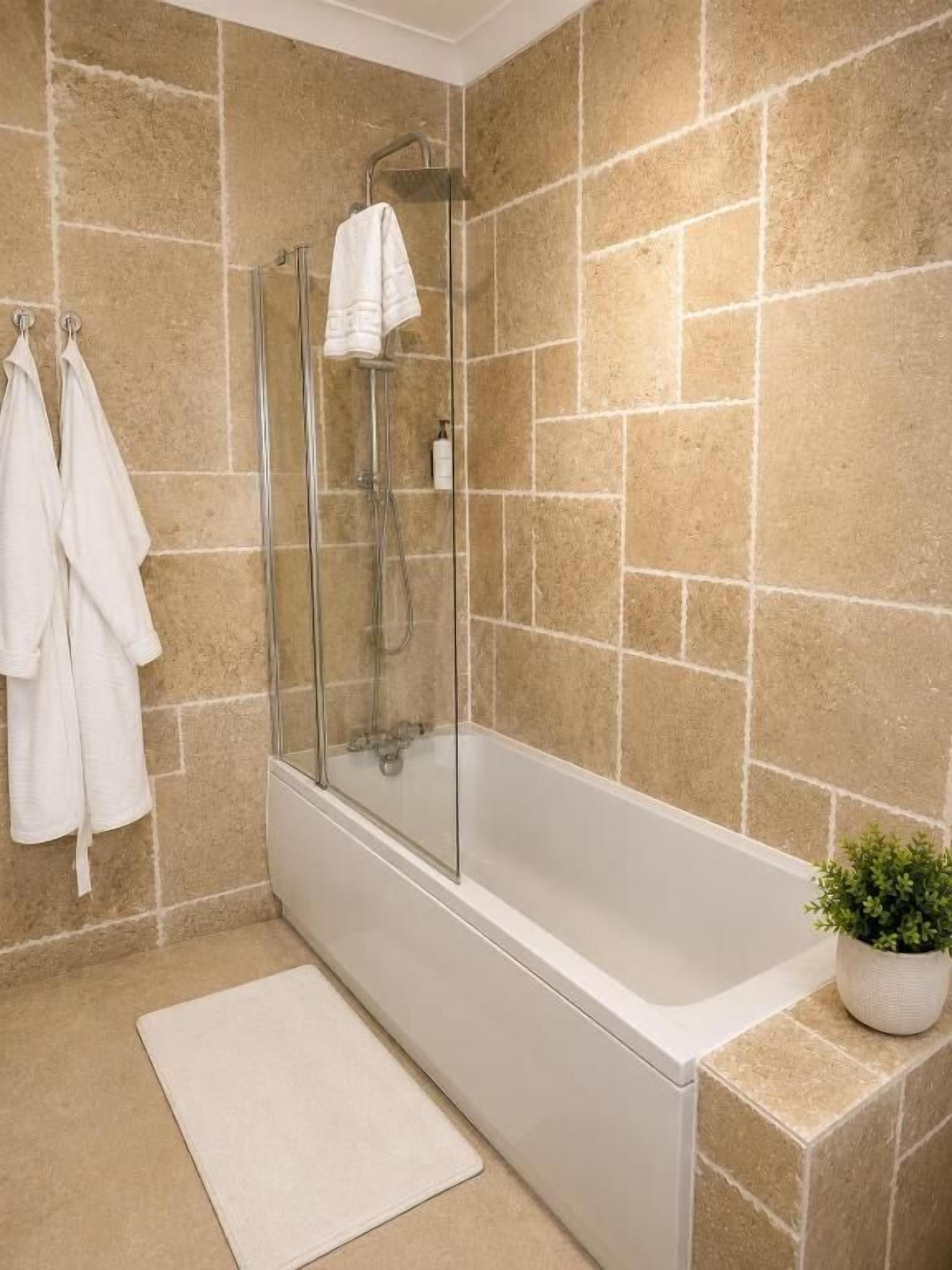 Superior Apartment, 2 Bedrooms, Balcony, Sea View | Bathroom | Slippers